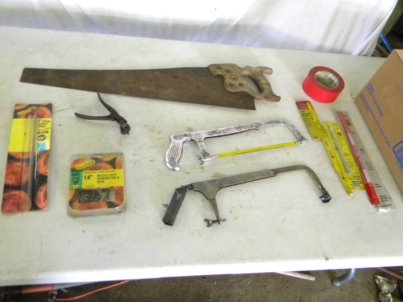 lot 206 image: Saw and Accessories Lot