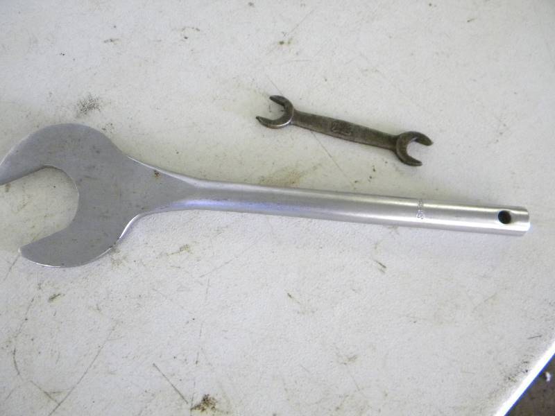 lot 190 image: Snap On and Ford Wrench Lot