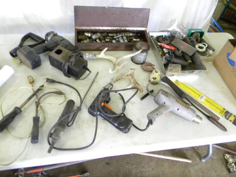 lot 363 image: Hardware Lot