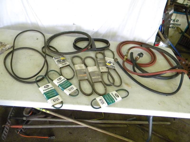 lot 369 image: Automotive and Tractor Belt Lot