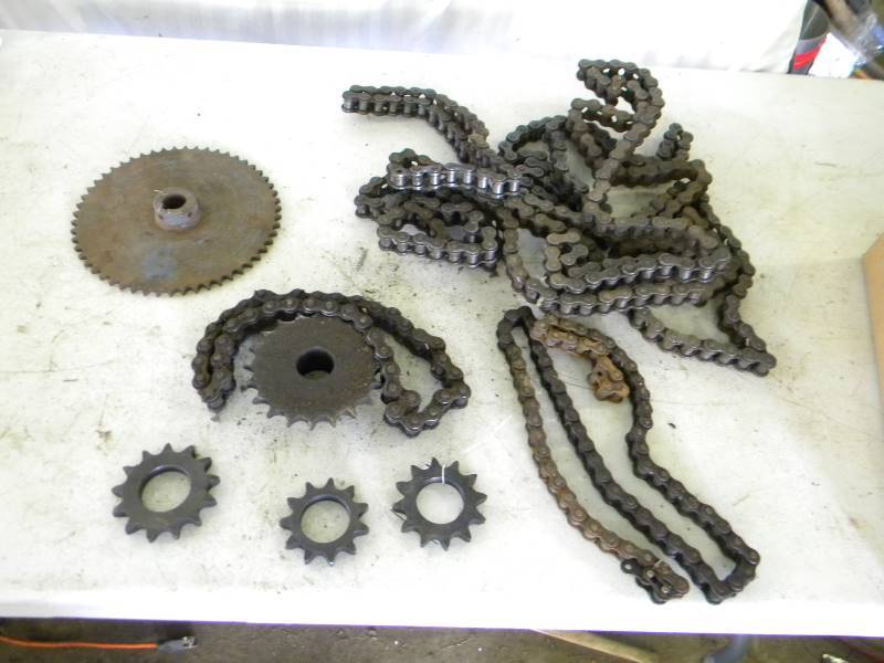 lot 372 image: Chain and Sprocket Lot
