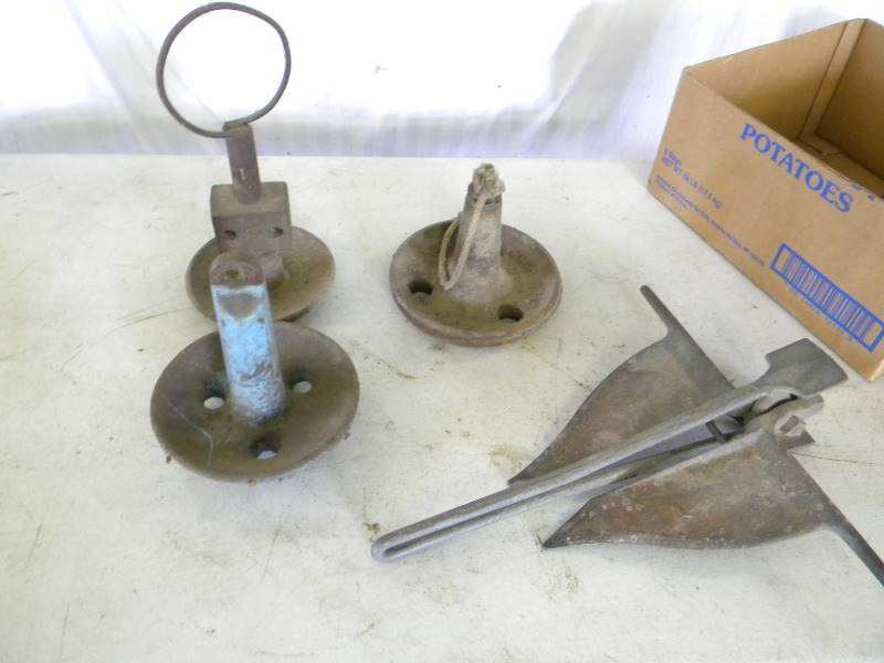 lot 374 image: Boat Anchor Lot