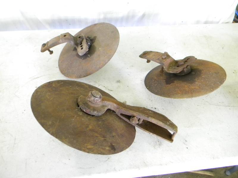 lot 375 image: Vintage Cultivator Disks