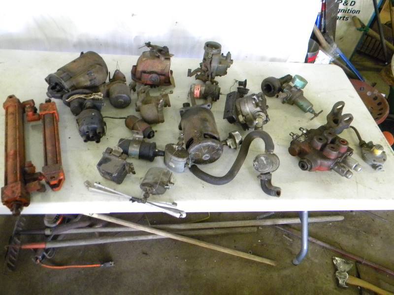 lot 376 image: Car and Tractor Parts Lot