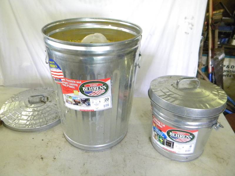 lot 380 image: Metal Garbage Can Lot