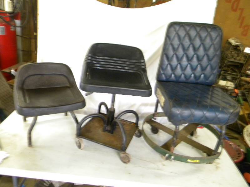 lot 399 image: Rolling Shop Seats