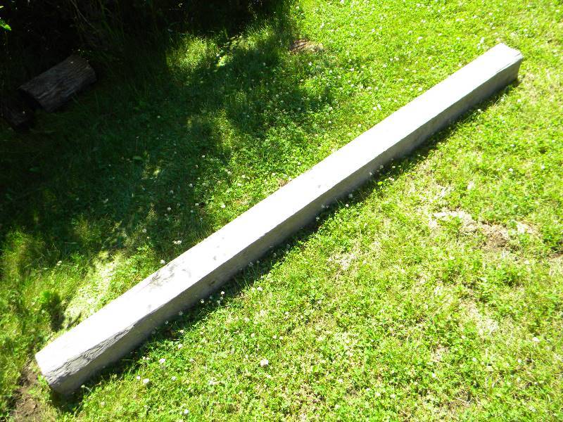 lot 406 image: Barnwood Post