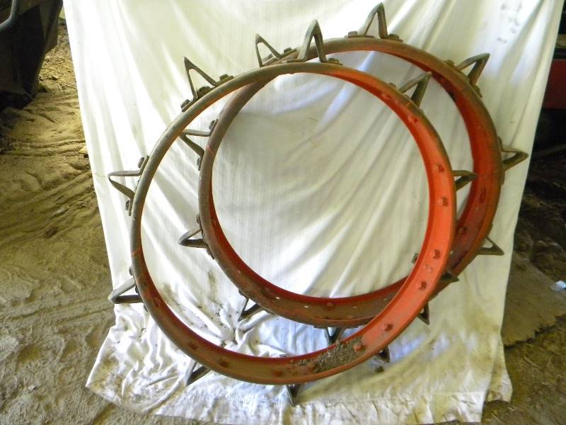 lot 408 image: Large Vintage Metal Tractor Wheels