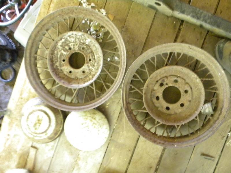 lot 426 image: Vintage Steel Spoke Rims