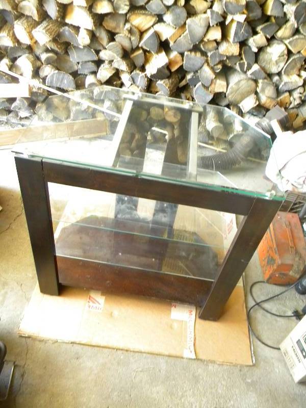 lot 459 image: 3 Tier Glass Top Side Table