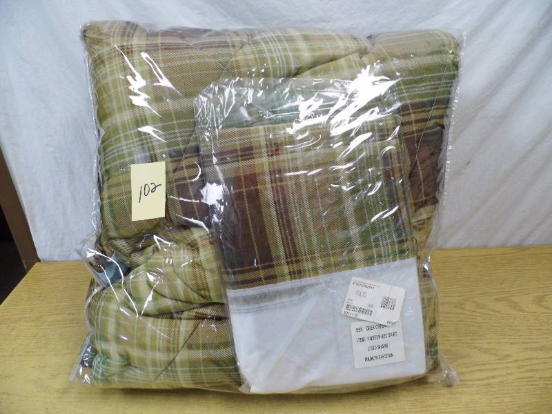 Queen Comforter Set