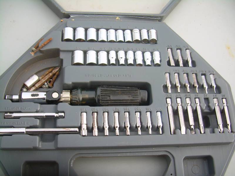 lot 38 image: HAND TOOLS