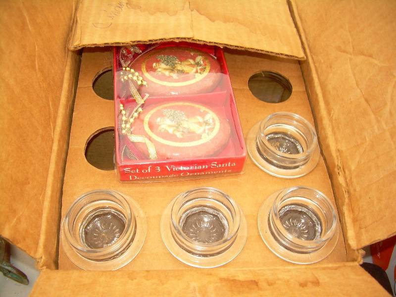 lot 93 image: HOUSEHOLD MISC