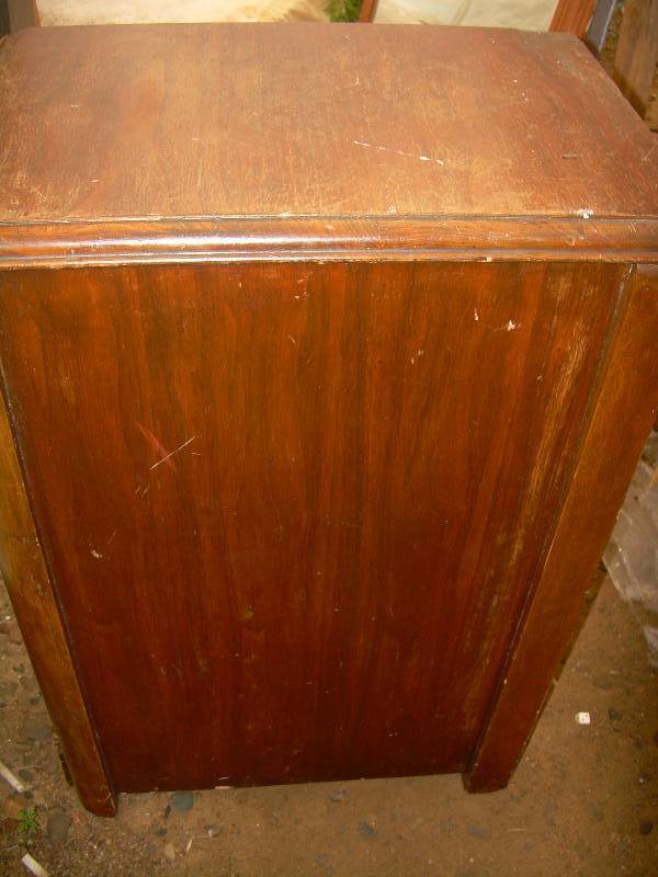 lot 97 image: VINTAGE 2 DRAWER CABNET