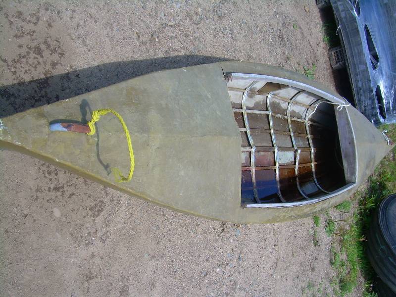 lot 104 image: ONE PERSON FLAT BOTTOM BOAT