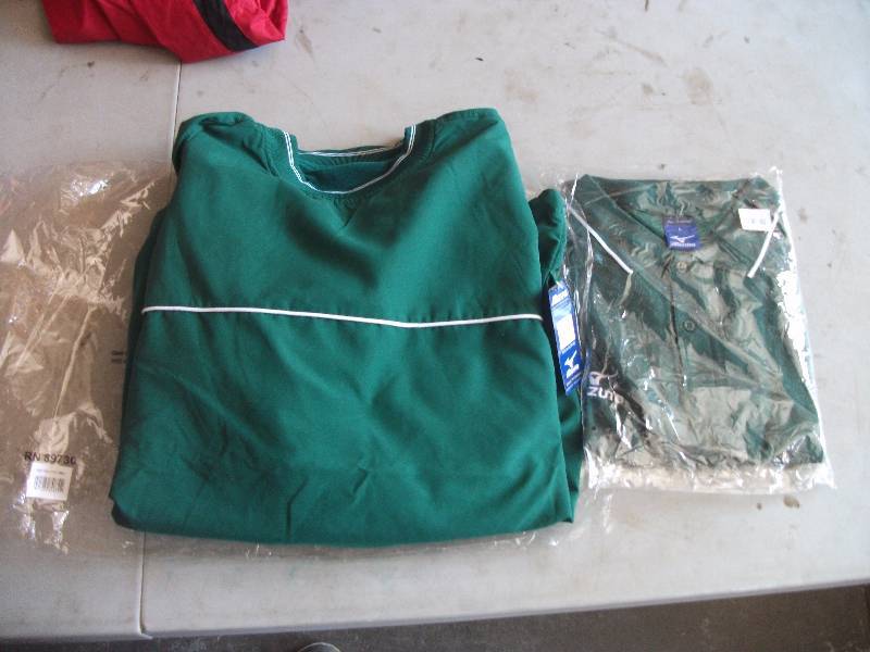 Mizuno Warn-Up Jacket Size XL & Matching Polo Shirt