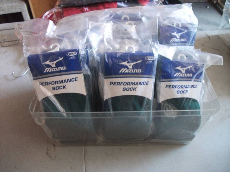 20 Pair Mizuno Performance Socks Size L With Tote