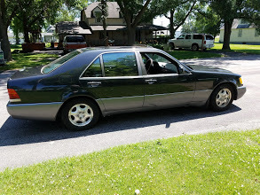 1993 Mercedes 400 SEL 4 Door Sedan
