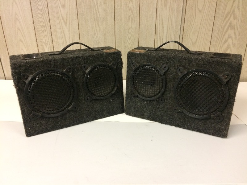 lot 12 image: Pair of FX95 200 Watt Kraco Digital Effects Series Speakers