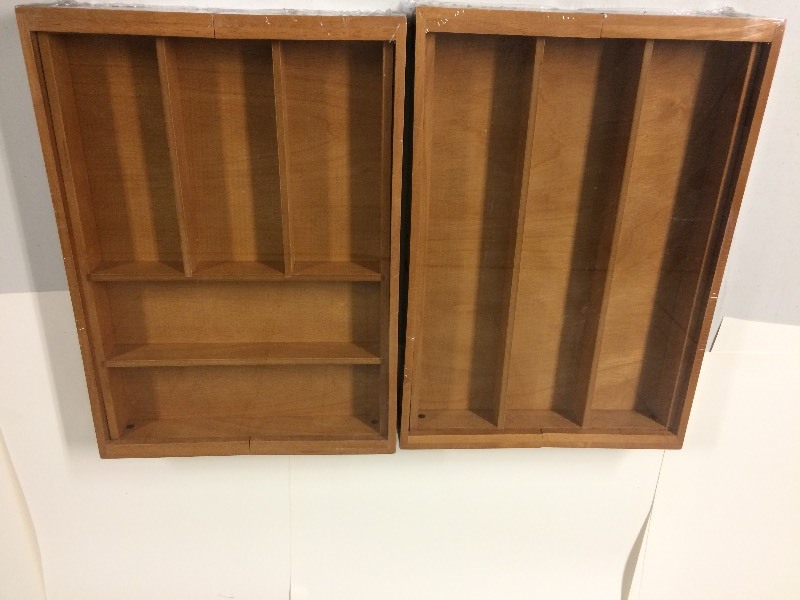 lot 23 image: 2 New Wooden Adjutable SilverwareUtensil Holders