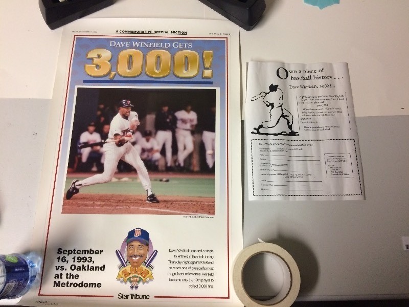 lot 41 image: Dave Winfields 3000 Hit Commemorative Print