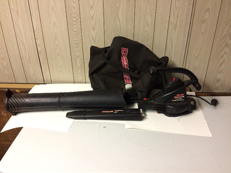 lot 48 image: Duramaxx 230 MPH 12 A Electric Blower  Vac with Bag