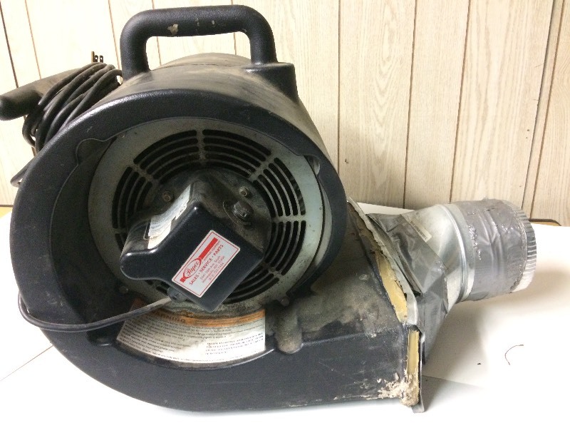 lot 49 image: Aero Plus Floor Dryer