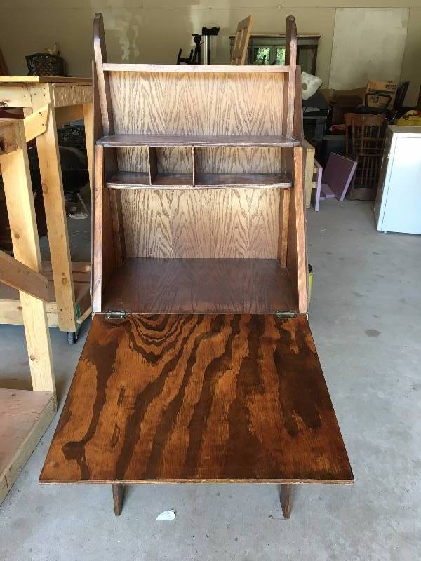 lot 2 image: VINTAGE WRITING DESK