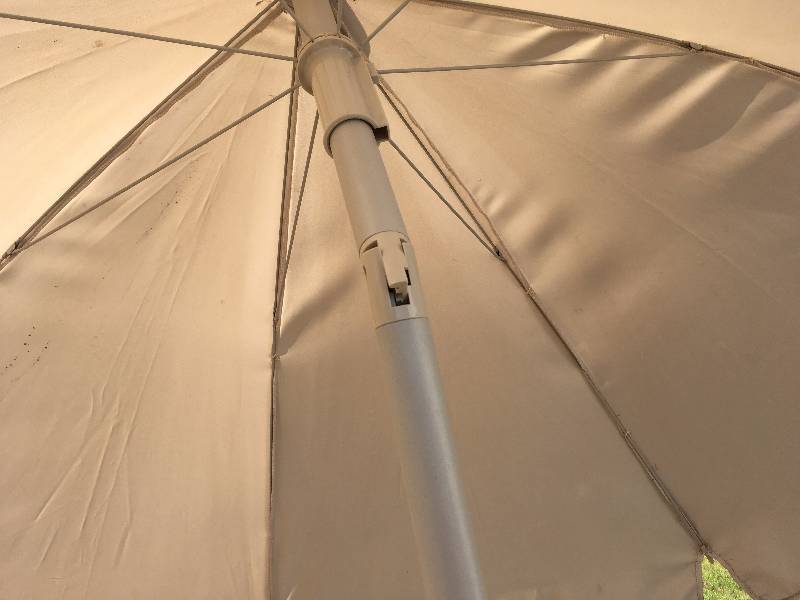 lot 9 image: ADJUSTABLE PATIO UMBRELLA