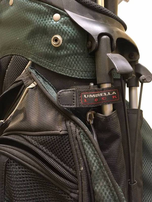 lot 34 image: GOLF CLUBS AND BAG