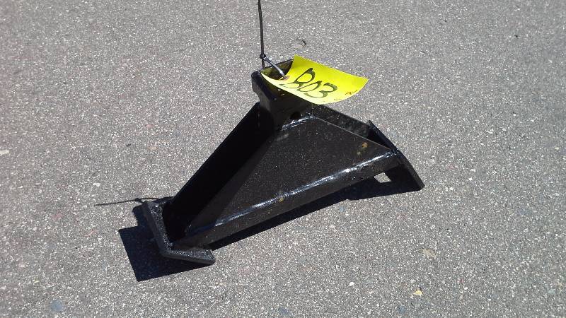 Receiver Hitch for Skid Steer Quick Attach