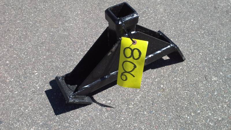 Receiver Hitch for Skid Steer Quick Attach