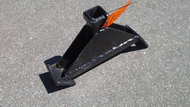 Receiver Hitch for Skid Steer Quick Attach