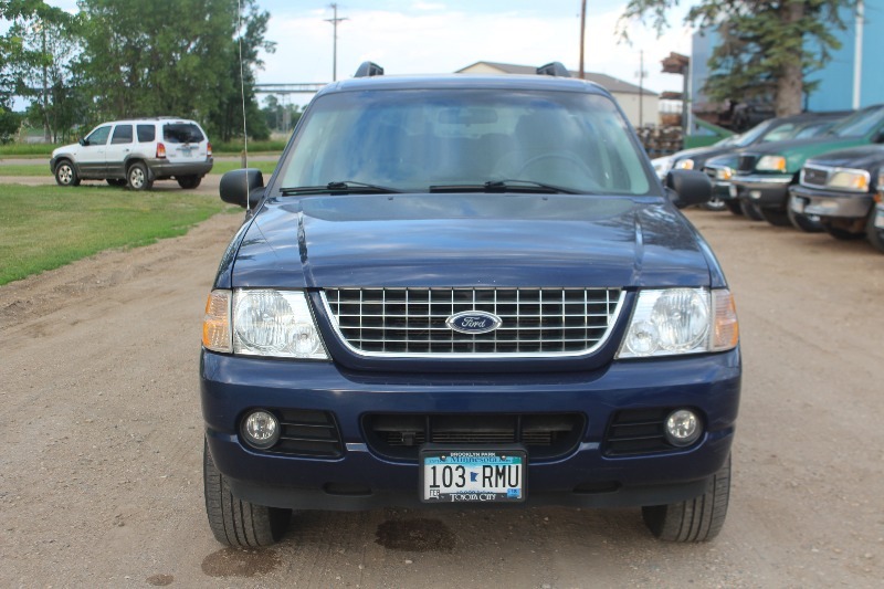 2005 Ford Explorer XLT 4x4 - 7 Passenger
