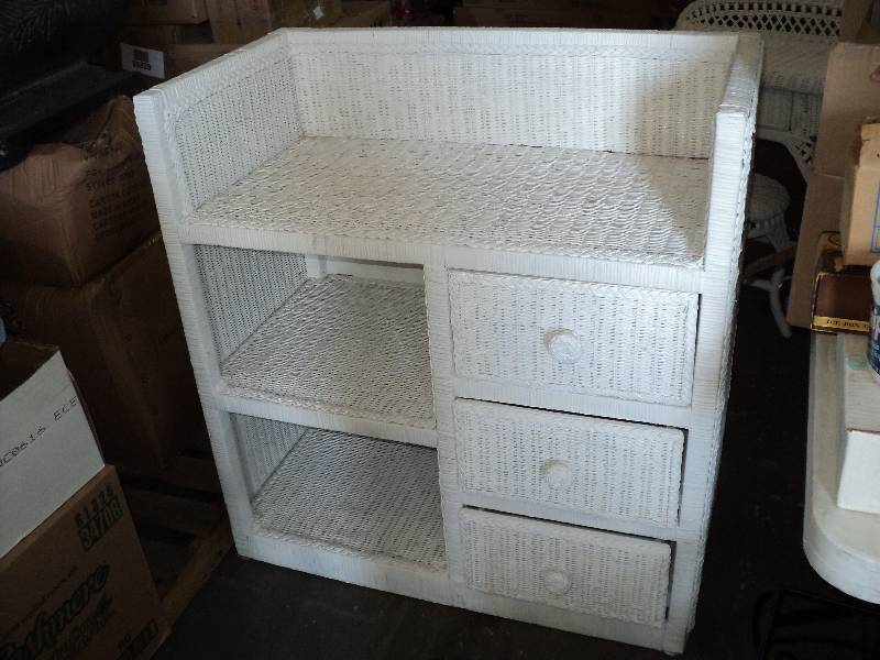 wicker changing table, 38x40...