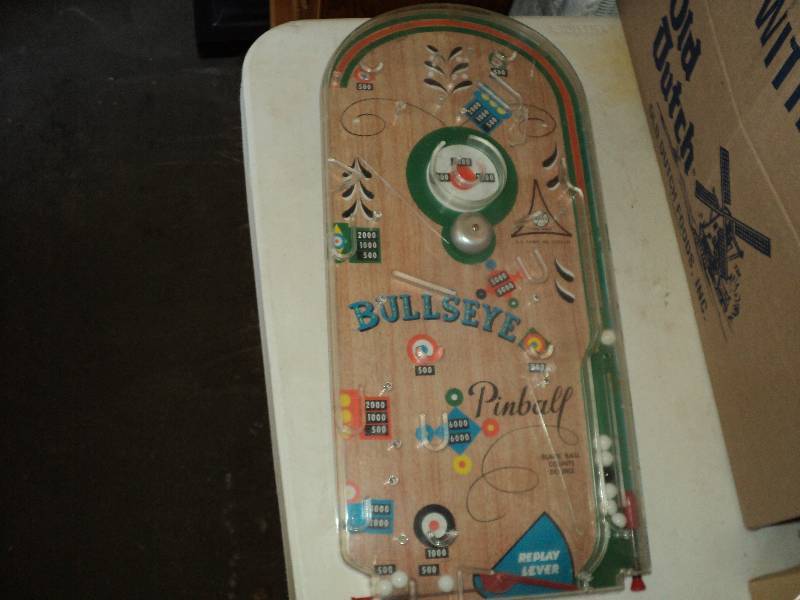 bullseye pinball machine...