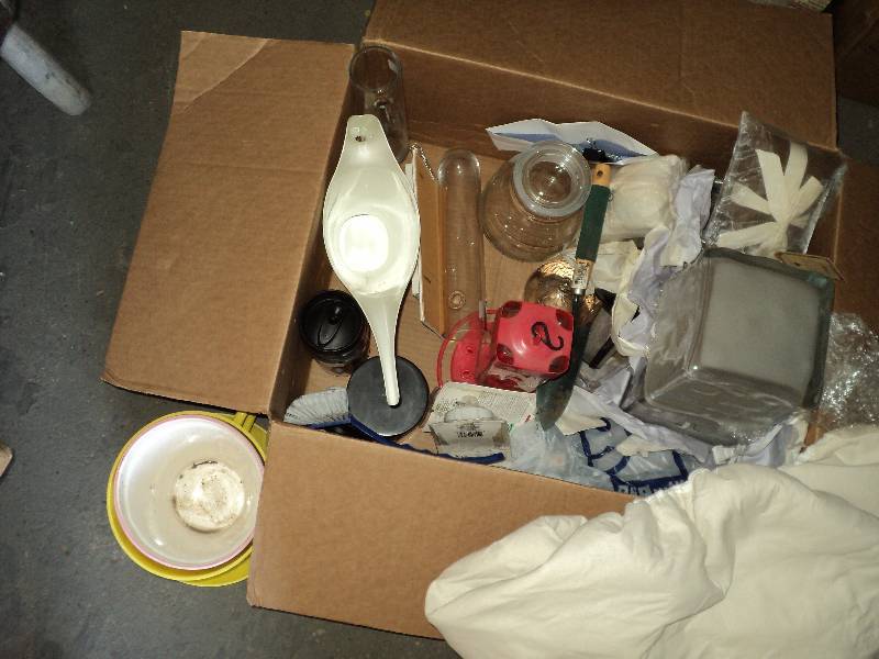 box of misc. dcor...