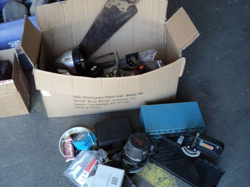 router and box of misc...