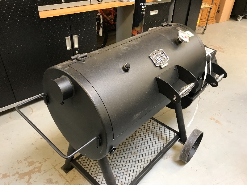 CHARCOAL SMOKER