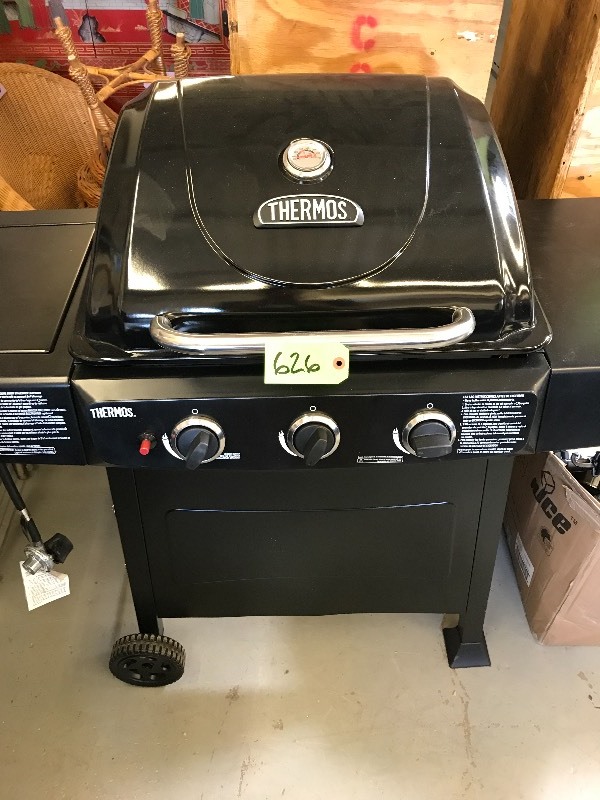 3 BURNER GAS GRILL