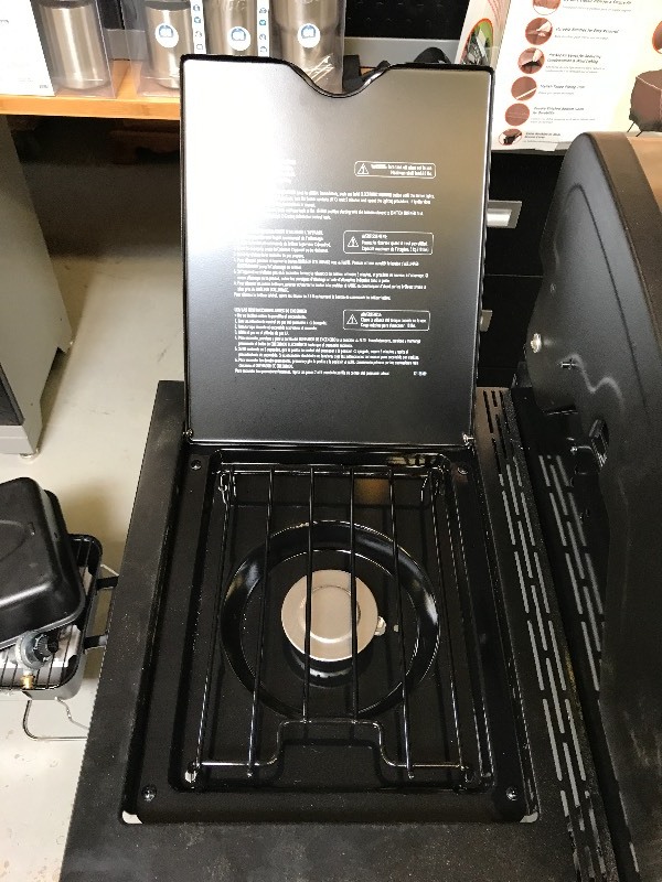 4 BURNER GAS GRILL