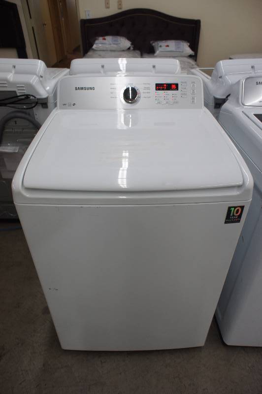 lot 4 image: Scratch and Dent - Samsung Model # (WA400PJHDWR) Top-Loading Washer - 4 cu ft - White Color - Tested Works - MSRP $ 999.99