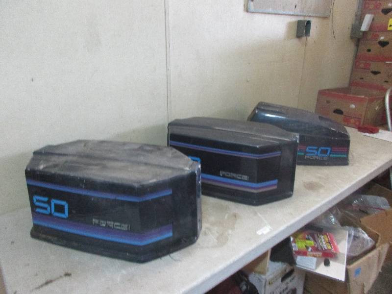 lot 10 image: Force Motor Hoods