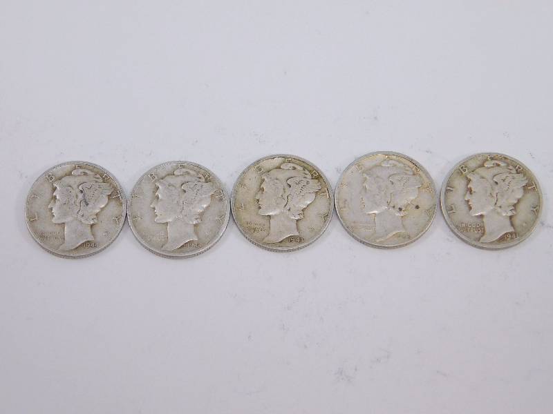 lot 6 image: 1941, 1943, 1944, 1944 D, 1945 D Mercury Dimes
