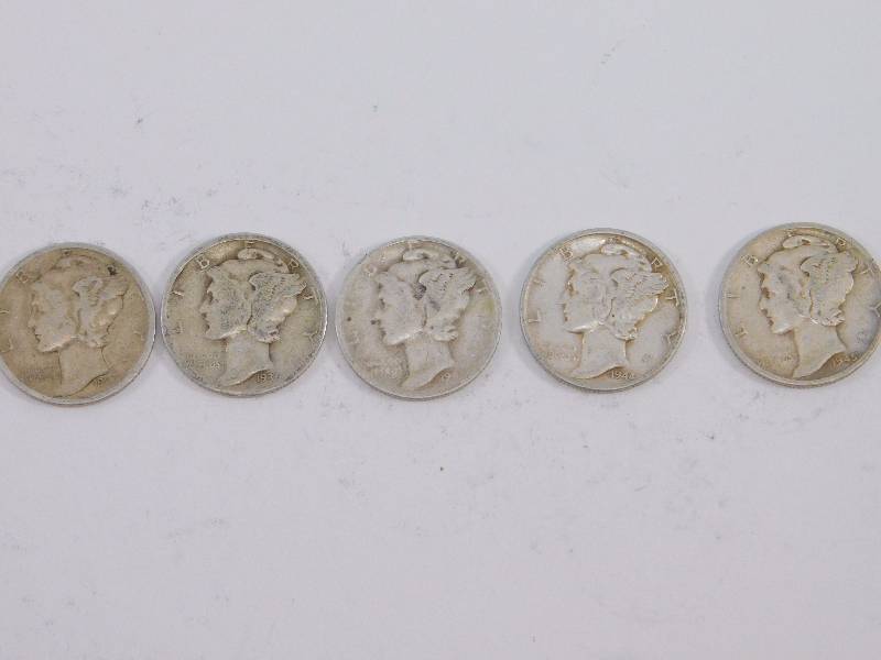 lot 10 image: 1936, 1937 D, 1941 S, 1944, 1945 S Mercury Dimes