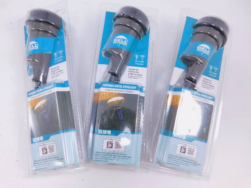 lot 41 image: Lot of 3 150 Watt Incandescent SpikeLight
