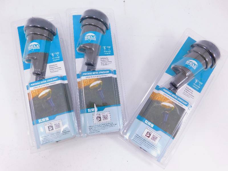 lot 46 image: Lot of 3 150 Watt Incandescent SpikeLight