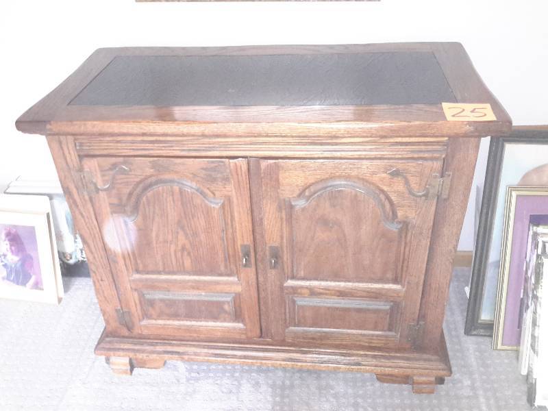 Service buffet with bottom cabinet and slide out drawer