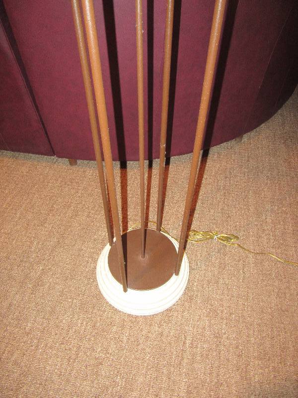 Beautiful metal with urn type of frosted glass lamp Shade Lamp.