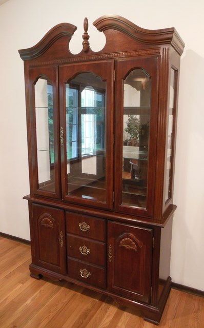 lot 26 image: Two Piece Lighted China Cabinet  Display Hutch with Removable Glass (Matches Dining Table, Small Buffet, and Bedroom Dresser)